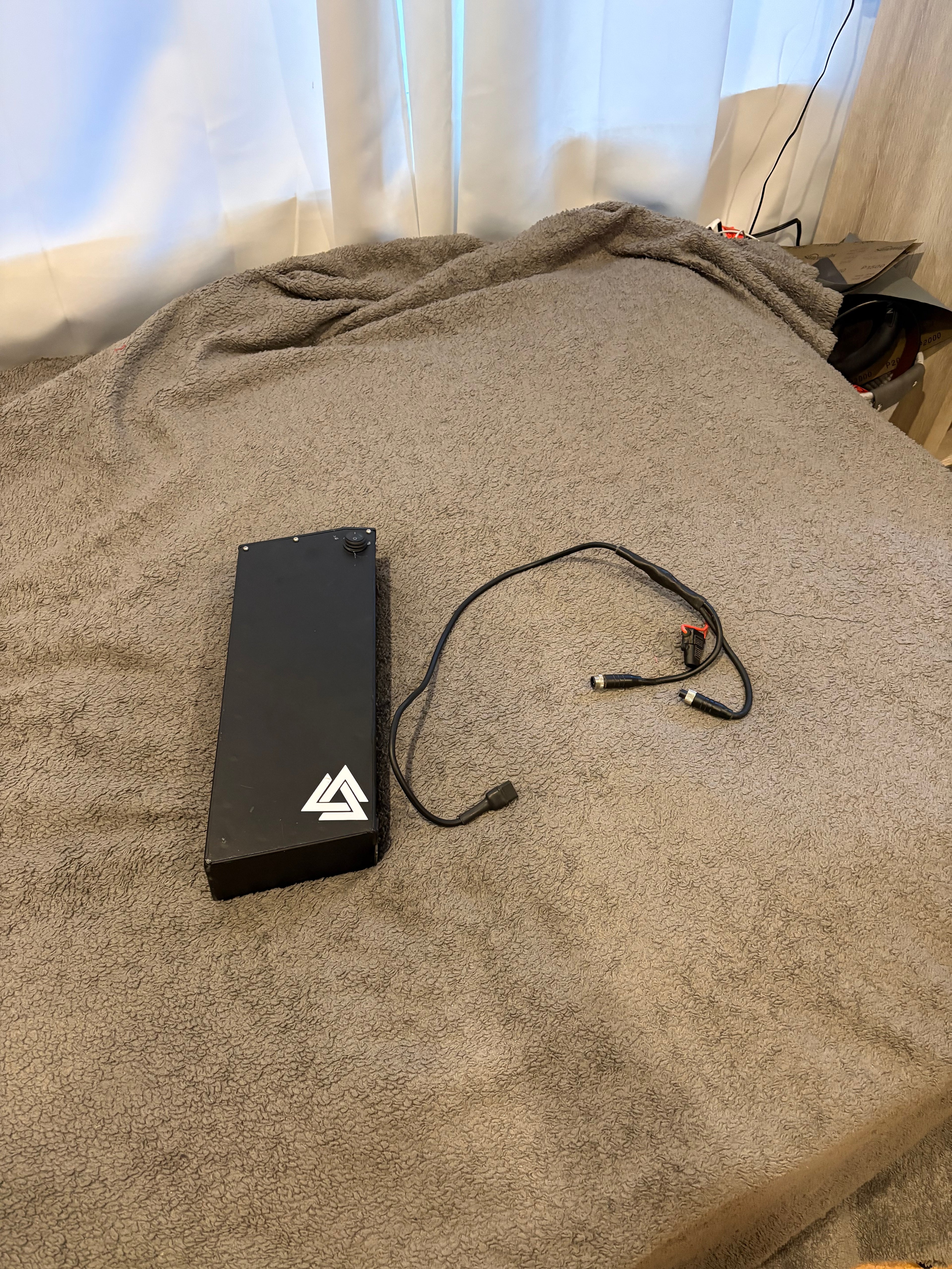 Chi battery and stock battery